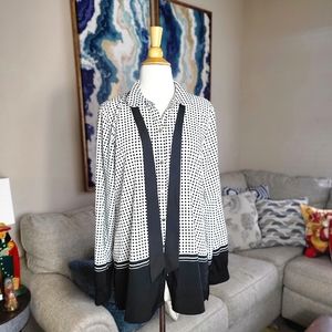 Karl Lagergield Paris Womens Black and White Tunic Top